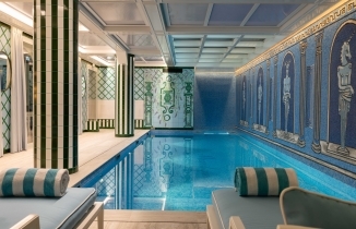 The stylish indoor pool at the Hôtel Le Magnifique Paris