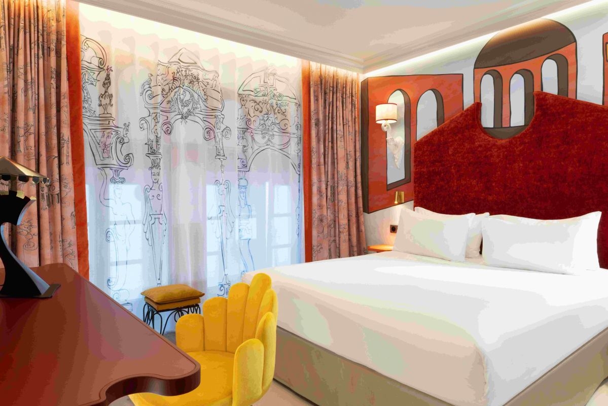 Panoramica della camera Originale con letto matrimoniale, hotel Le Magnifique Paris